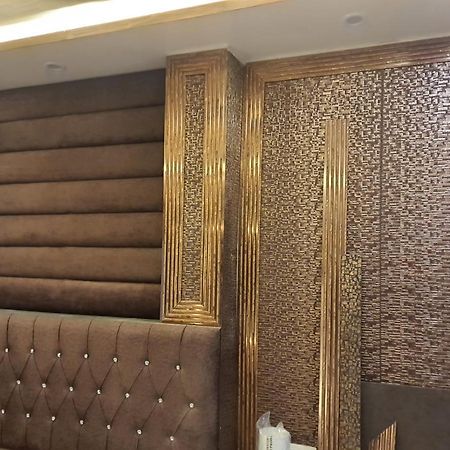 Divine Hotel & Banquet Hall بوبال المظهر الخارجي الصورة