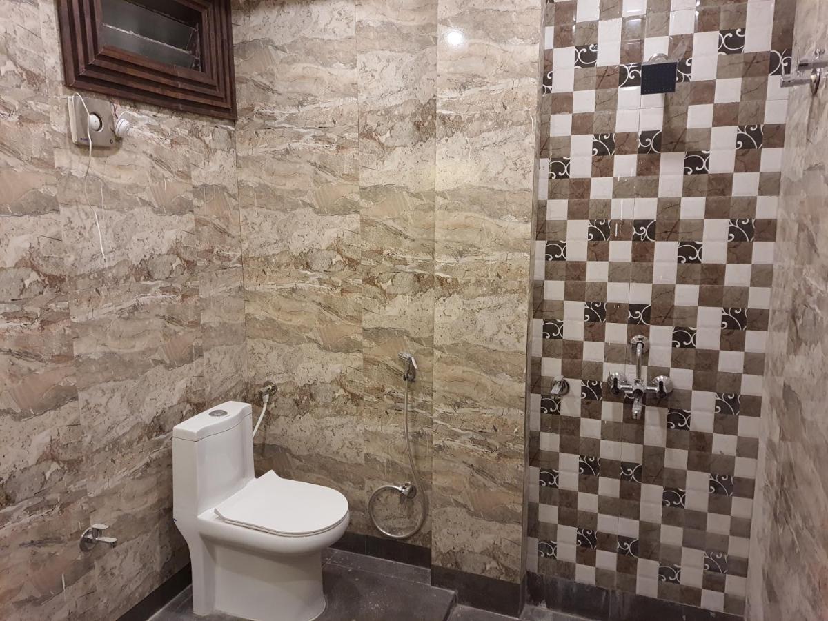Divine Hotel & Banquet Hall بوبال المظهر الخارجي الصورة